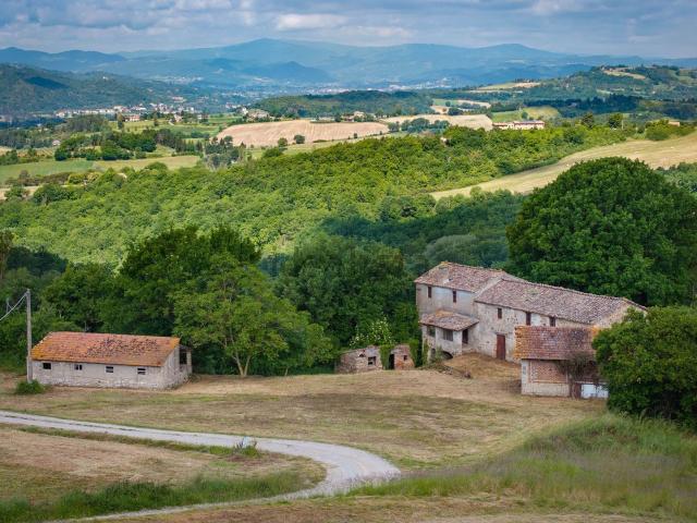 Rustico in vendita a Umbertide, Umbria