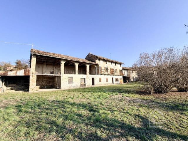 Rustico in vendita a Piemonte, Asti