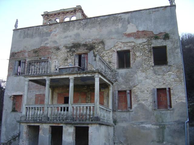 Rustico in vendita a Teolo, Villa