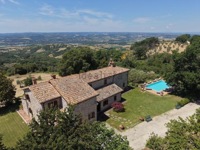 Rustico in vendita a Guardea, Umbria