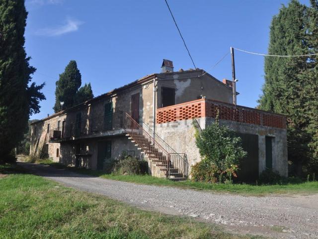 Rustico in vendita a Lajatico, Toscana