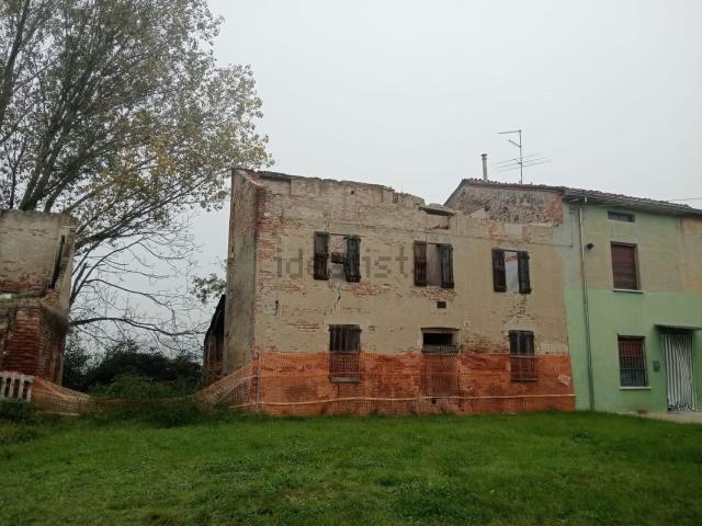 Rustico in vendita a Roccabianca, Reggio Emilia