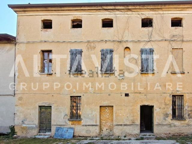 Rustico in vendita a Lonato del Garda, Brescia