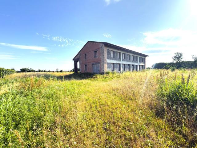 Rustico in vendita a Rossano Veneto, Veneto