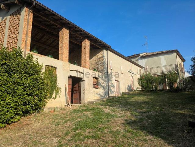 Rustico in vendita a Carpaneto Piacentino, Piacenza