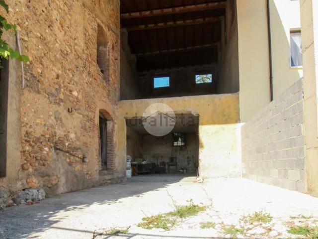 Rustico in vendita a Lonato, Lombardia
