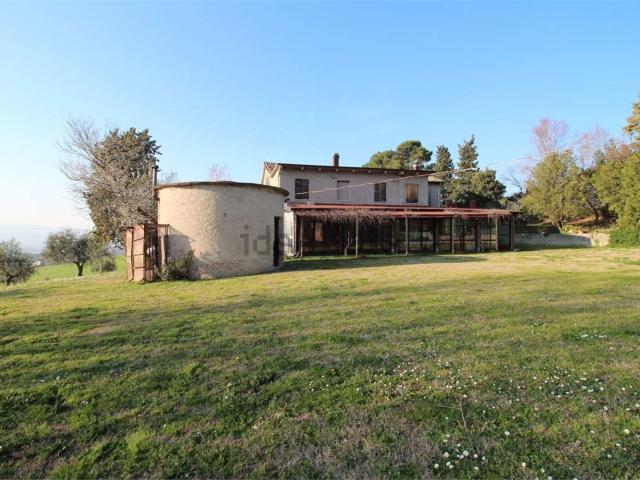 Rustico in vendita a Marche, Pesaro E Urbino