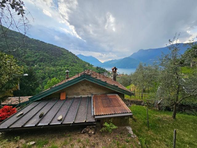 Rustico in vendita a Bellano, Lombardia