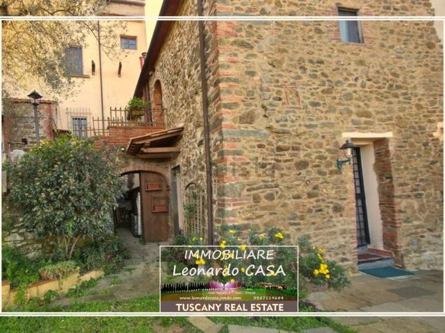 Rustico in vendita a Porciano, Lamporecchio