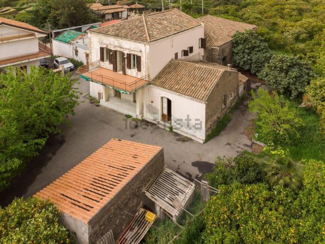 Rustico in vendita a Feudogrande, Fiumefreddo Di Sicilia