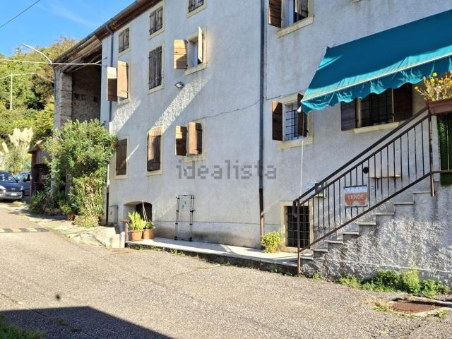 Rustico in vendita a Badia Calavena, Veneto