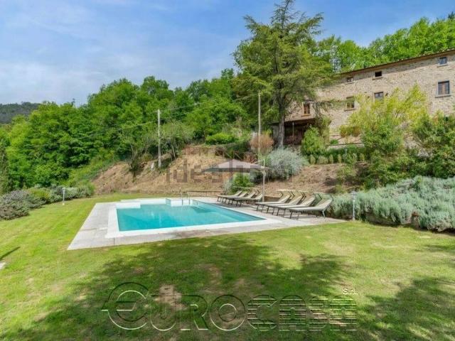 Rustico in vendita a Cortona, Toscana