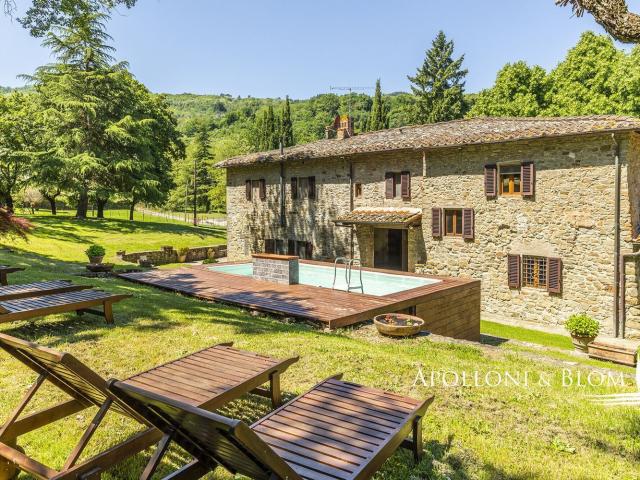 Rustico in vendita a Figline e Incisa Valdarno, Toscana