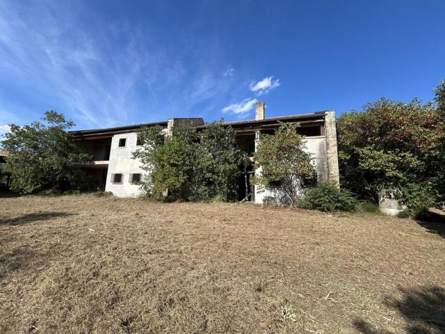 Rustico in vendita a Arquà Petrarca, Veneto