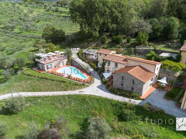 Rustico in vendita a Pistoia, Toscana