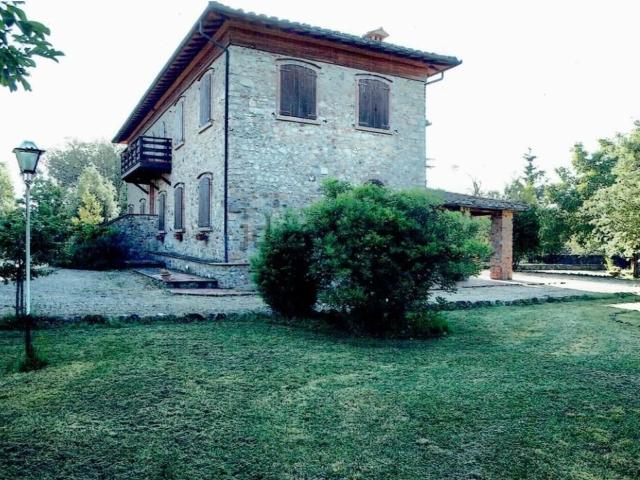 Rustico in vendita a Monticiano, Toscana