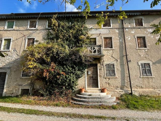 Rustico in vendita a Negrar, Veneto