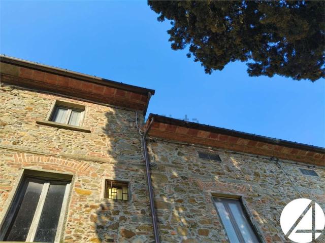 Rustico in vendita a Quarrata, Toscana