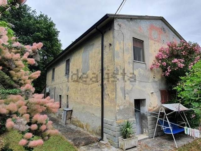 Rustico in vendita a Unione di Comuni della Romagna Forlivese, Quattro