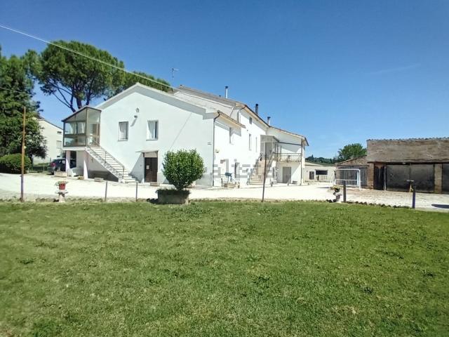 Rustico in vendita a Marche, Macerata