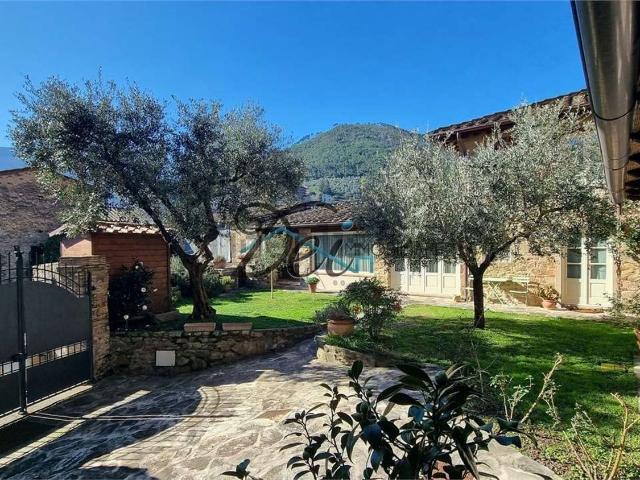 Rustico in vendita a Capannori, Toscana