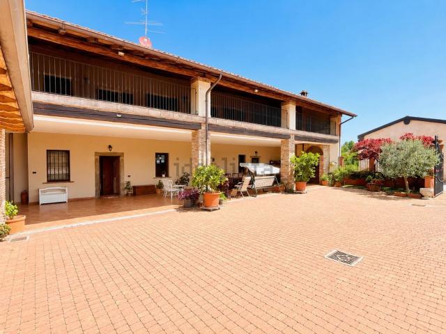 Rustico in vendita a Chiari, Lombardia