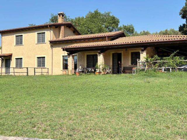 Rustico in vendita a Selci, Lazio