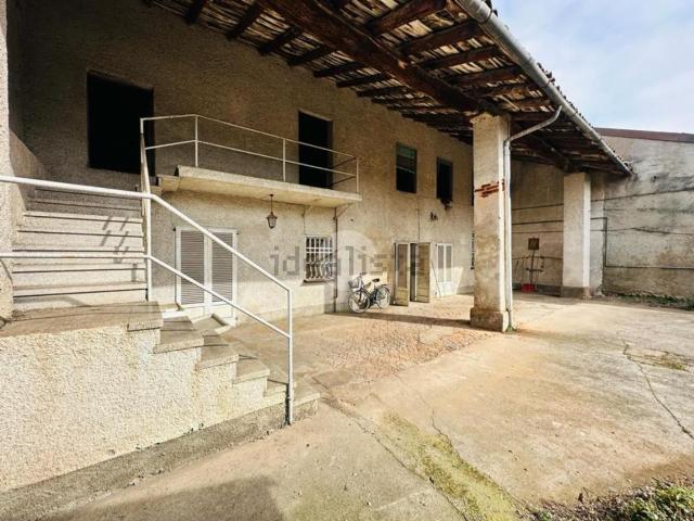 Rustico in vendita a Castrezzato, Lombardia