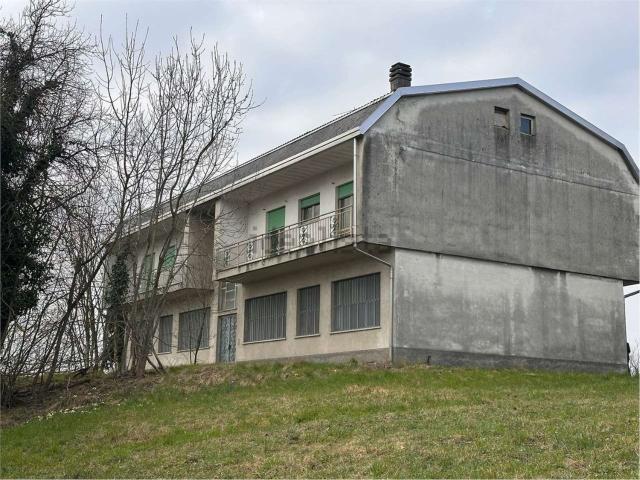 Rustico in vendita a Rogeno, Lombardia
