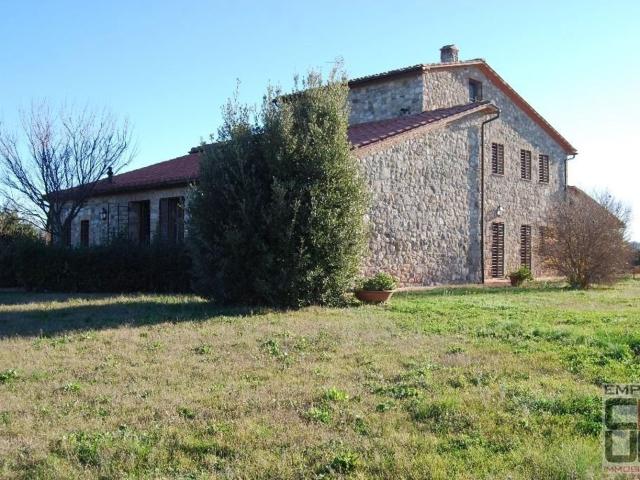 Rustico in vendita a Volterra, Pisa
