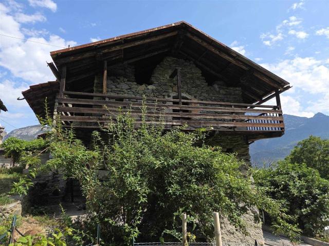 Rustico in vendita a Chatillon, Aosta