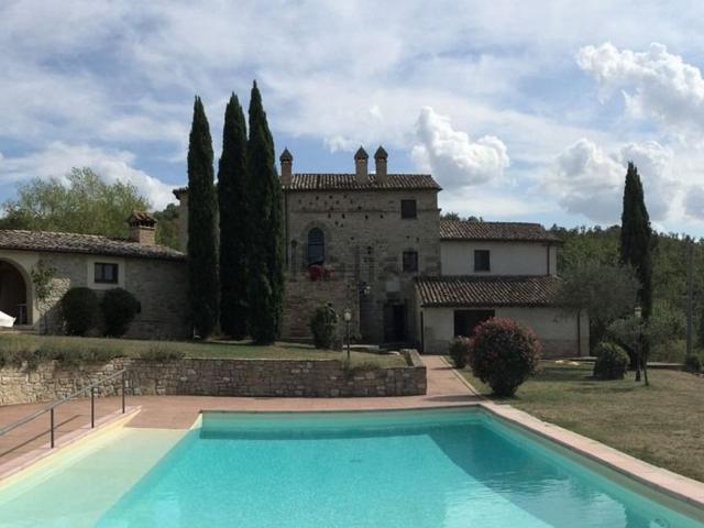 Rustico in vendita a Umbertide, Umbria