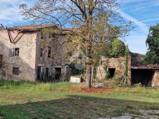 Rustico in vendita a Unione di comuni Terre di Castelli, Savignano Sul Panaro