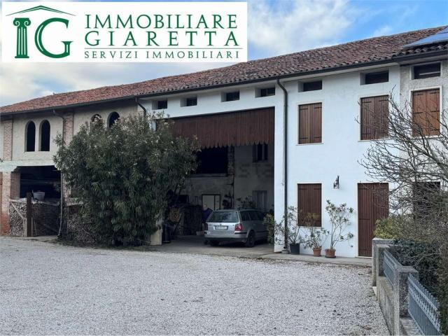 Rustico in vendita a Sandrigo, Veneto