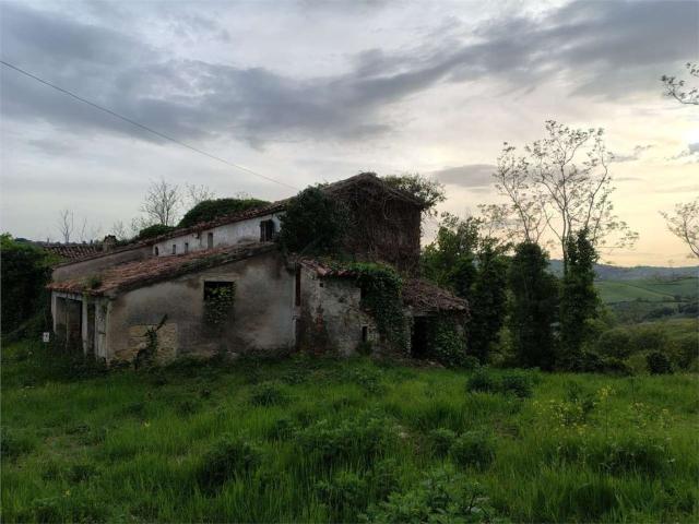 Rustico in vendita a Montescudo-Monte Colombo, Montescudo
