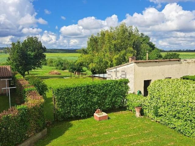 Rustico in vendita a I Fabbri, Pontedera
