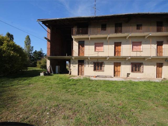 Rustico in vendita a Piemonte, Novara