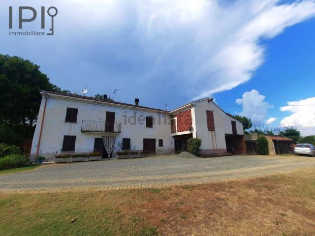 Rustico in vendita a Quaranti, Asti