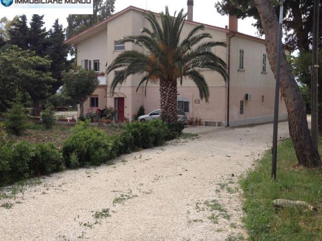 Rustico in vendita a Termoli, Molise