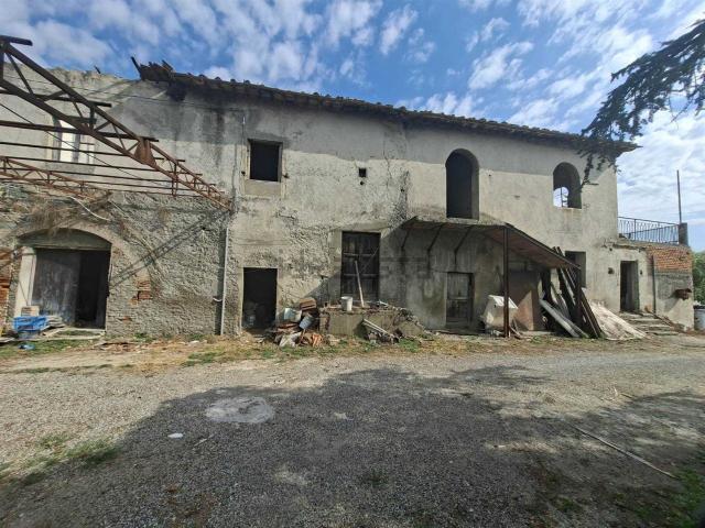 Rustico in vendita a Signa, Toscana