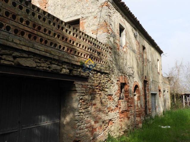 Rustico in vendita a Marche, Fermo
