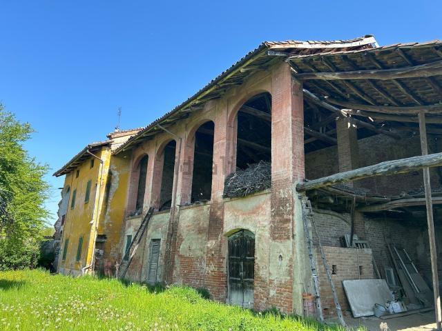 Rustico in vendita a Piemonte, Asti