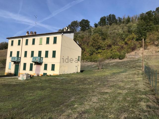 Rustico in vendita a Montù Beccaria, Lombardia