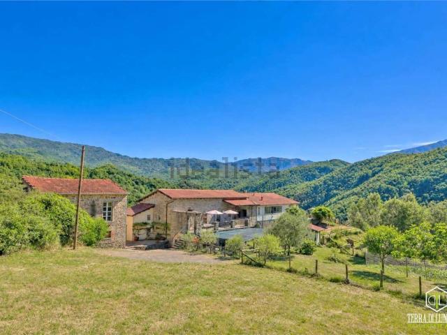 Rustico in vendita a Pontremoli, Toscana