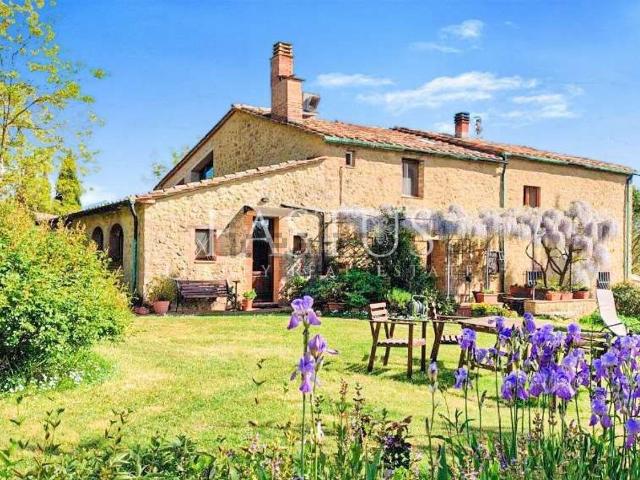 Rustico in vendita a Larderello, Toscana