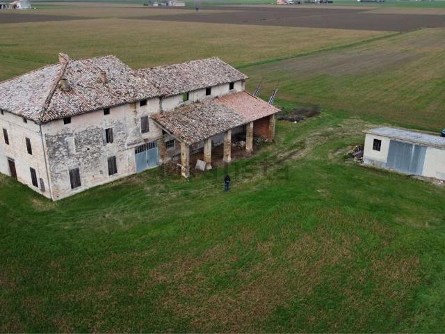 Rustico in vendita a Soragna, Reggio Emilia