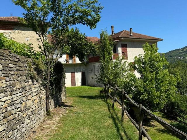 Rustico in vendita a Piemonte, Asti
