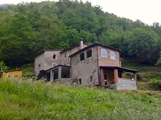 Rustico in vendita a Unione Comuni Garfagnana, Gallicano