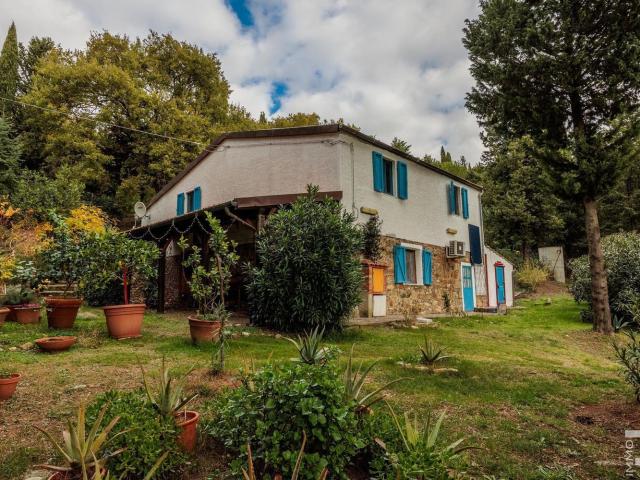 Rustico in vendita a Roccastrada, Toscana