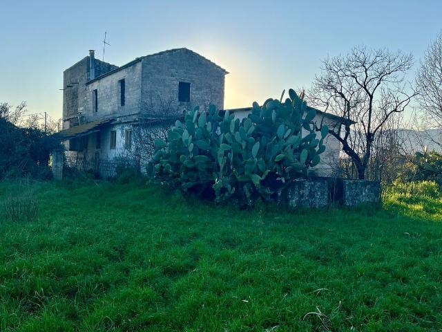 Rustico in vendita a Salto Di Fondi, Lazio